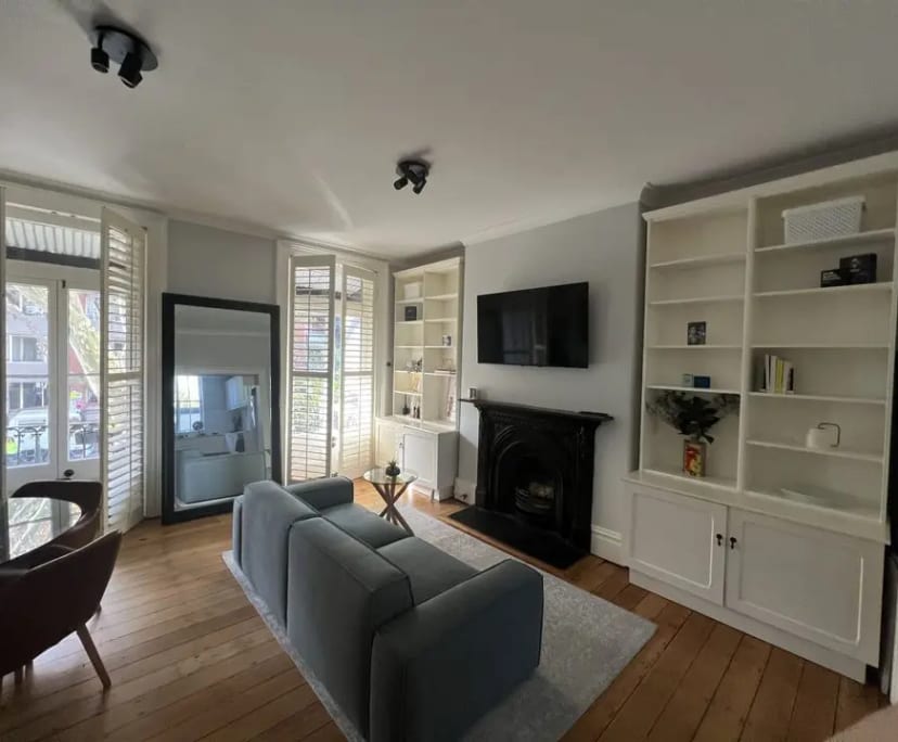 Furnished room in a share house