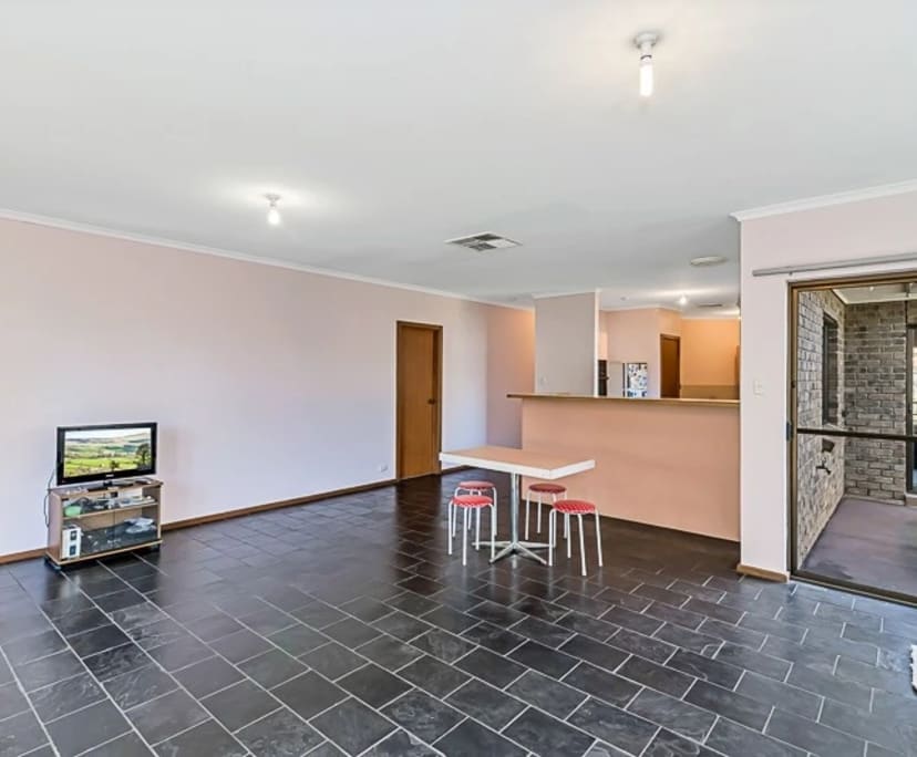 Furnished room with own bathroom