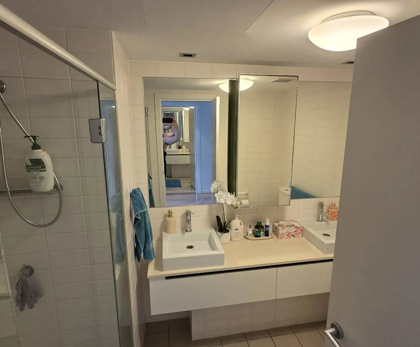 $380, Share-house, 2 bathrooms, Bulimba QLD 4171