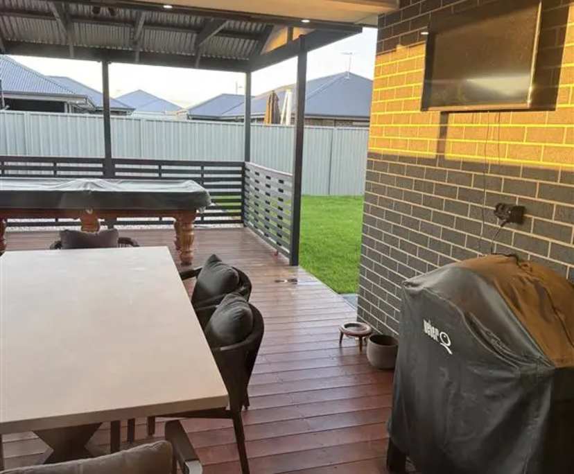 Unfurnished room in a share house