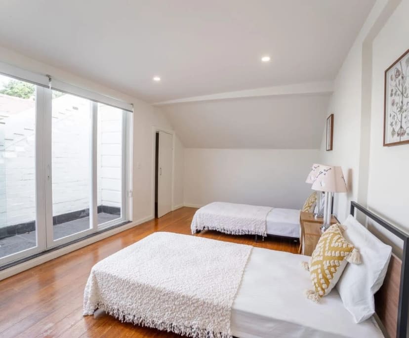 Furnished room in a share house