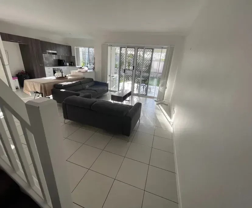 Unfurnished room in a share house