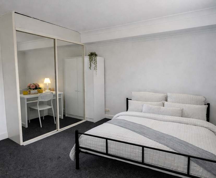 $1,495, Whole-property, 4 bathrooms, Woolloomooloo NSW 2011