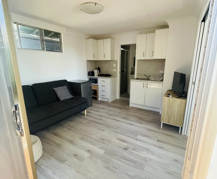 $450, Granny-flat, 1 bathroom, Jamboree Heights QLD 4074