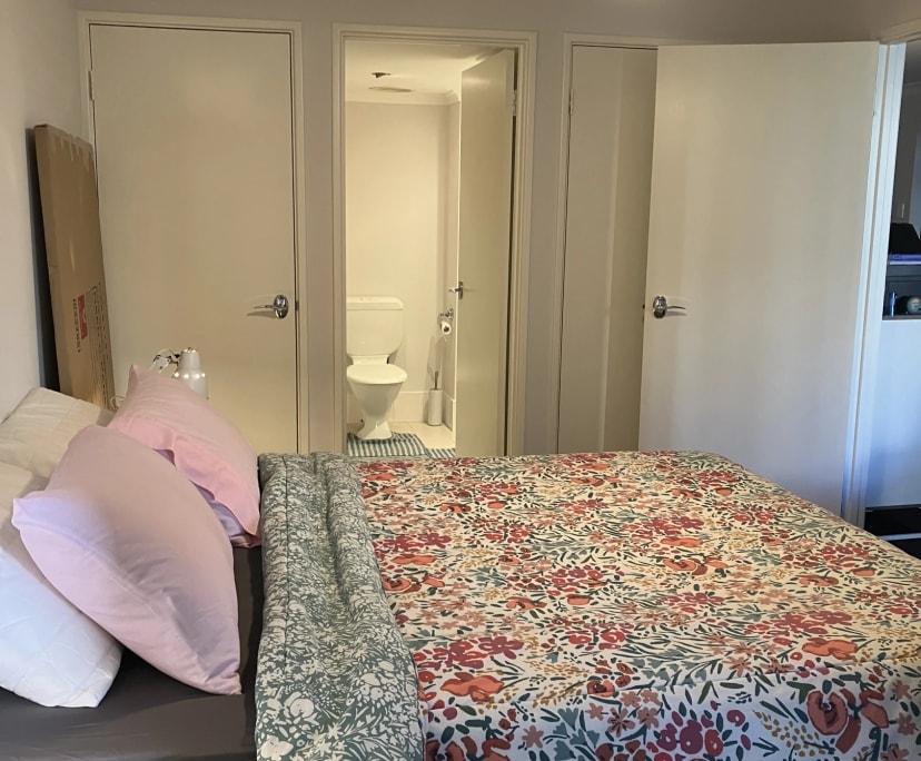 $330, Flatshare, 3 bathrooms, West Perth WA 6005