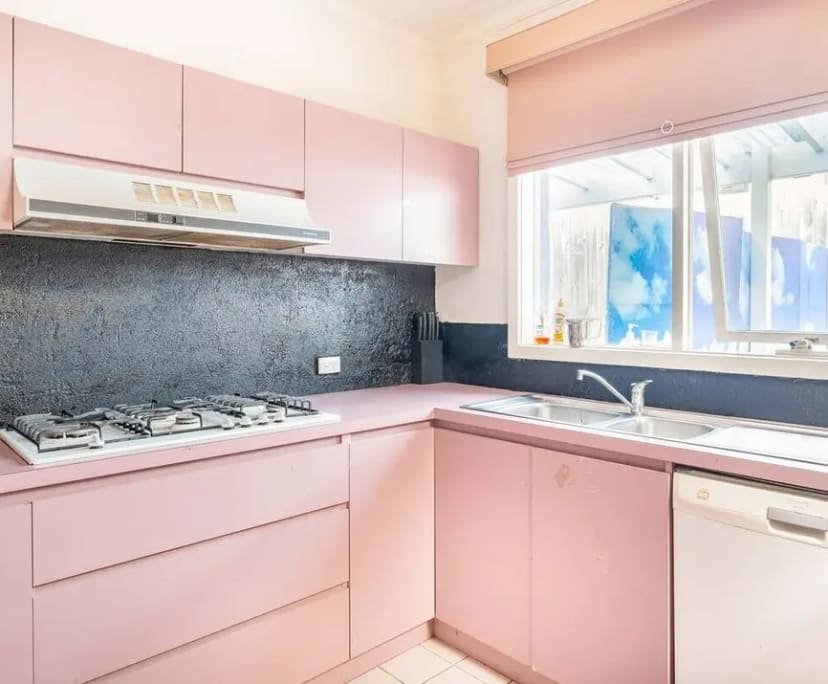 $330, Share-house, 3 bathrooms, Caulfield North VIC 3161