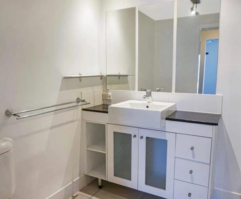 Room with ensuite in a flatshare