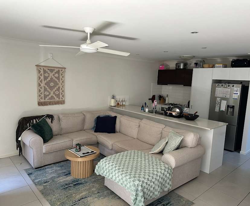 Unfurnished room in a share house