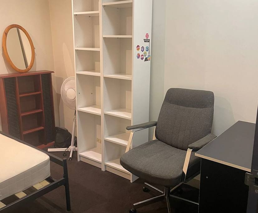 Furnished room in a share house