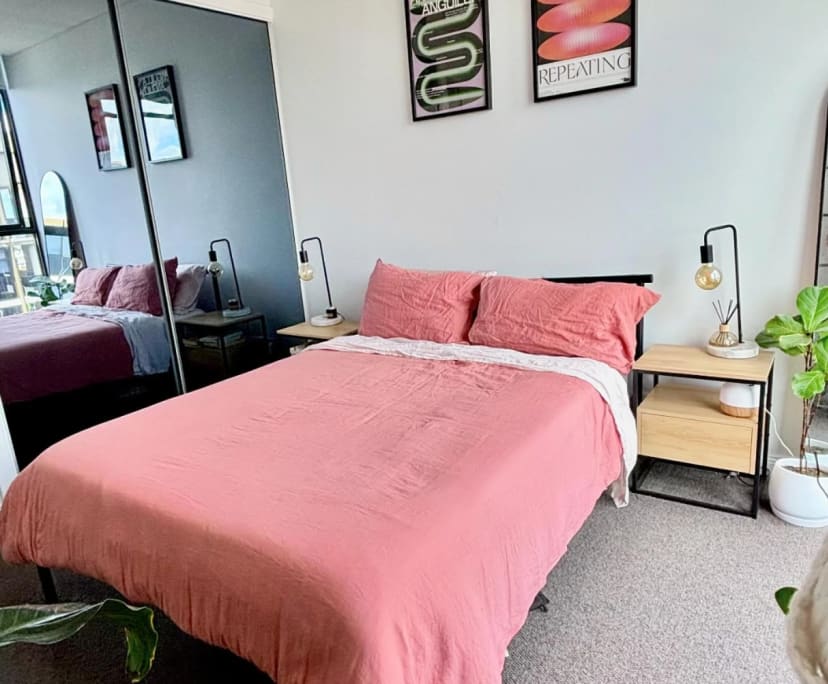 Room for Rent in Mascot, Sydney 360, Unfurnished,...