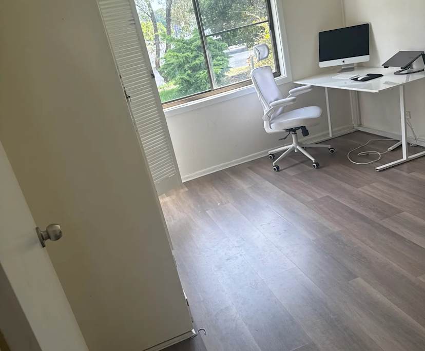 Room in a share house