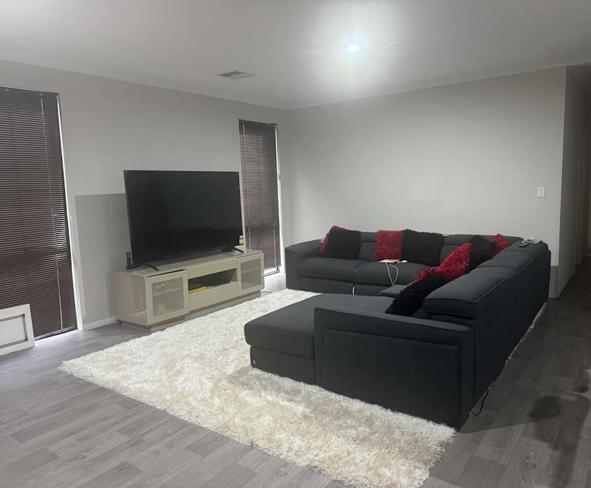 Room in a share house