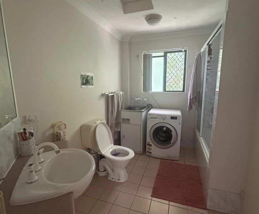 $235, Flatshare, 3 bathrooms, Toowong QLD 4066