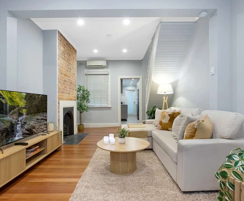 $1,600, Whole-property, 2 bathrooms, Surry Hills NSW 2010