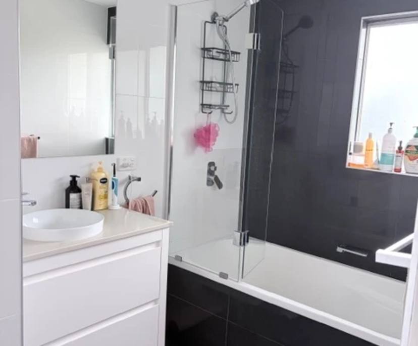 $200, Share-house, 3 bathrooms, Bray Park QLD 4500