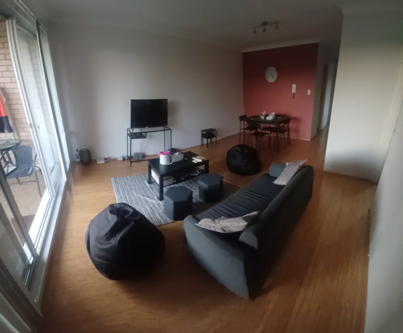 Furnished room in a flatshare
