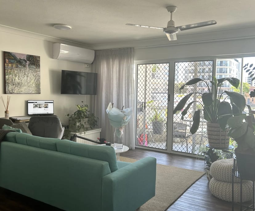 Furnished room in a flatshare