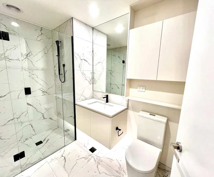 Furnished room with ensuite in a share house