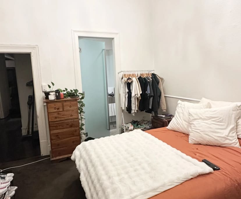 Unfurnished room with own bathroom