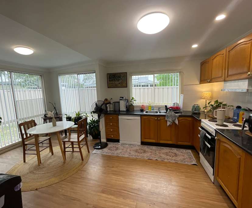 $350, Share-house, 3 bathrooms, East Branxton NSW 2335