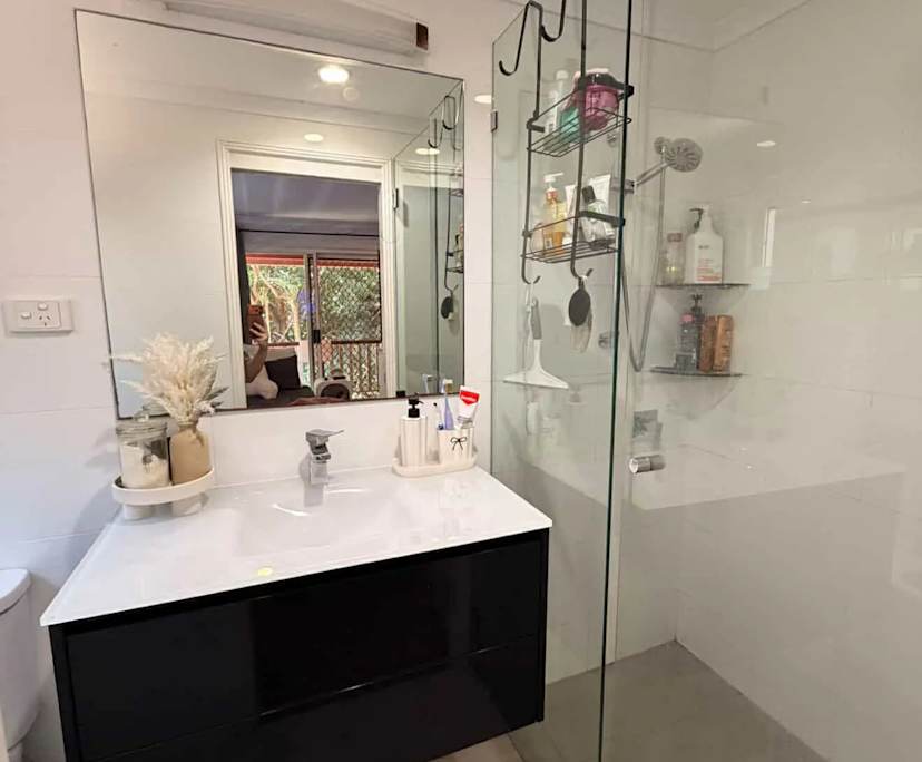 $330, Share-house, 3 bathrooms, Balmoral QLD 4171