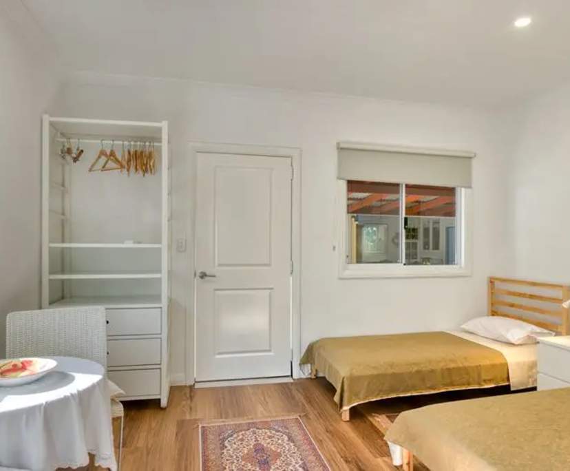 $350, Studio, 1 bathroom, Hovea WA 6071