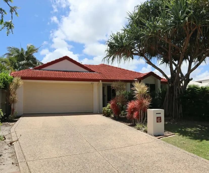$400, Share-house, 4 bathrooms, Twin Waters QLD 4564