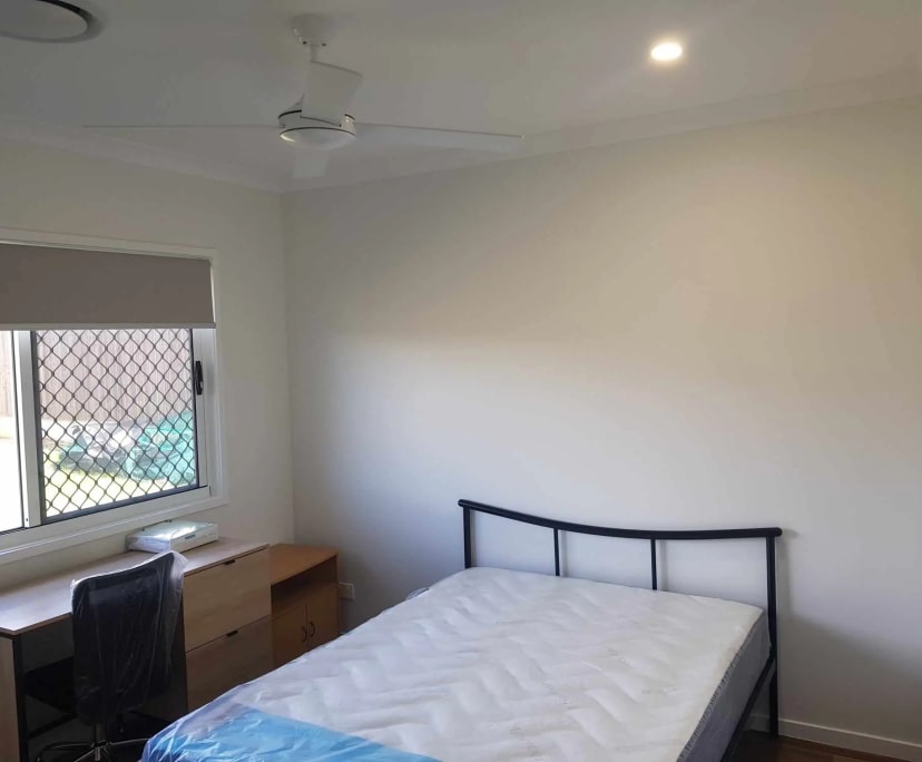 Furnished room in a share house