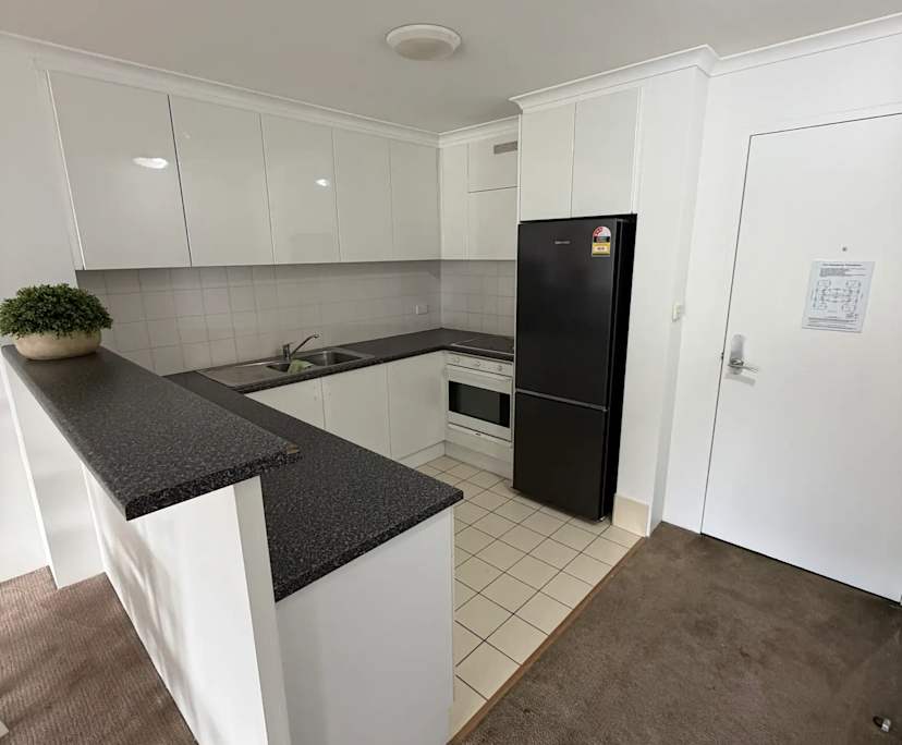 $600, 1-bed, 1 bathroom, Braddon ACT 2601