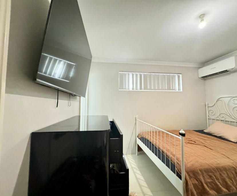 $380, Share-house, 2 bathrooms, Bentley WA 6102