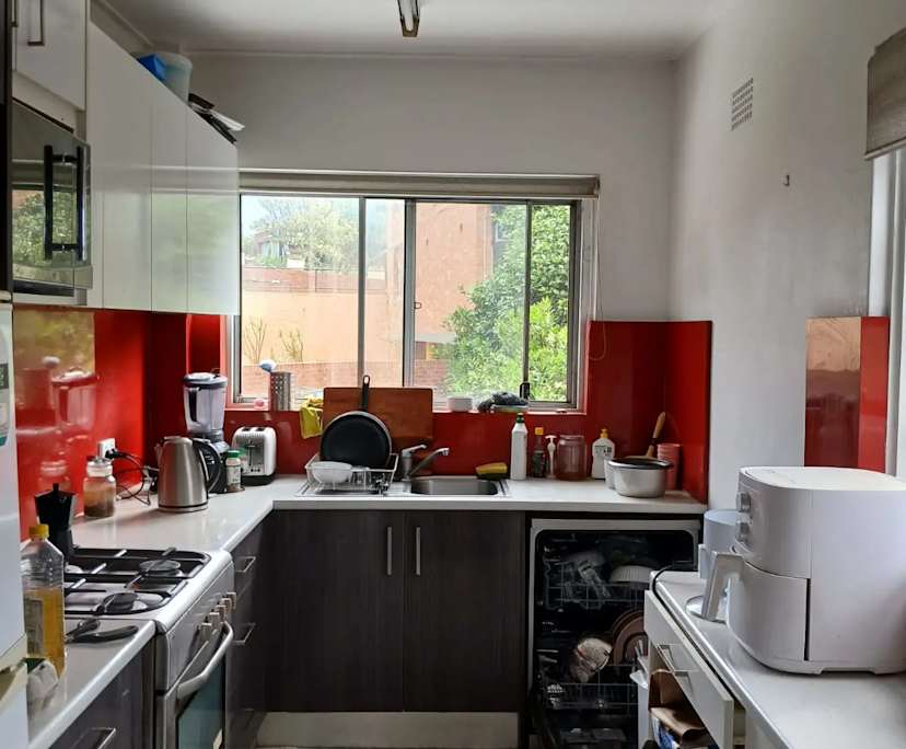 Furnished room in a flatshare