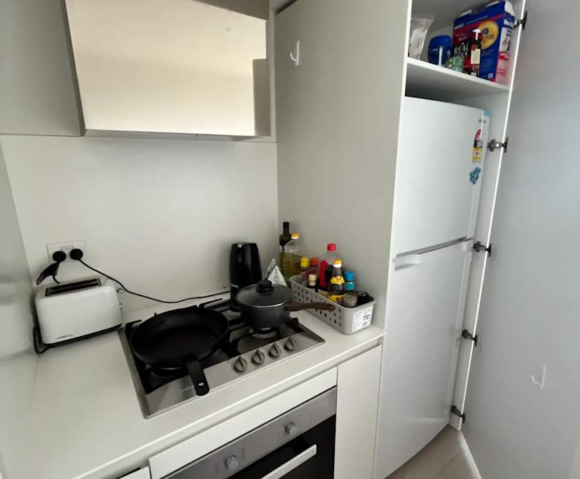 $325, Flatshare, 2 bathrooms, Melbourne VIC 3000