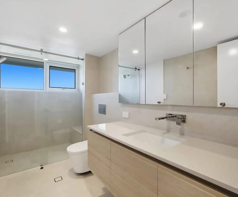 $725, Flatshare, 2 rooms, Burleigh Heads QLD 4220, Burleigh Heads QLD 4220