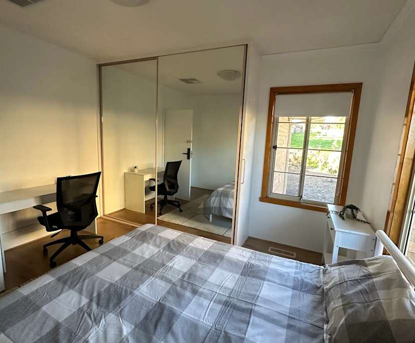 $255, Share-house, 3 bathrooms, Jacana VIC 3047