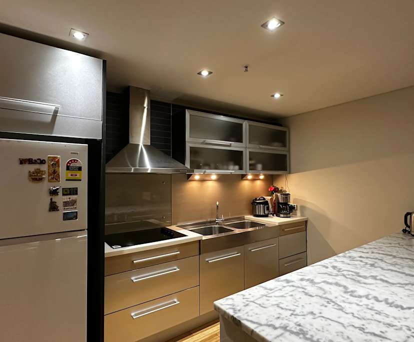 $1,125, 1-bed, 1 bathroom, Perth WA 6000