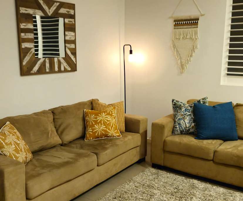 Whole property with 2 rooms for rent