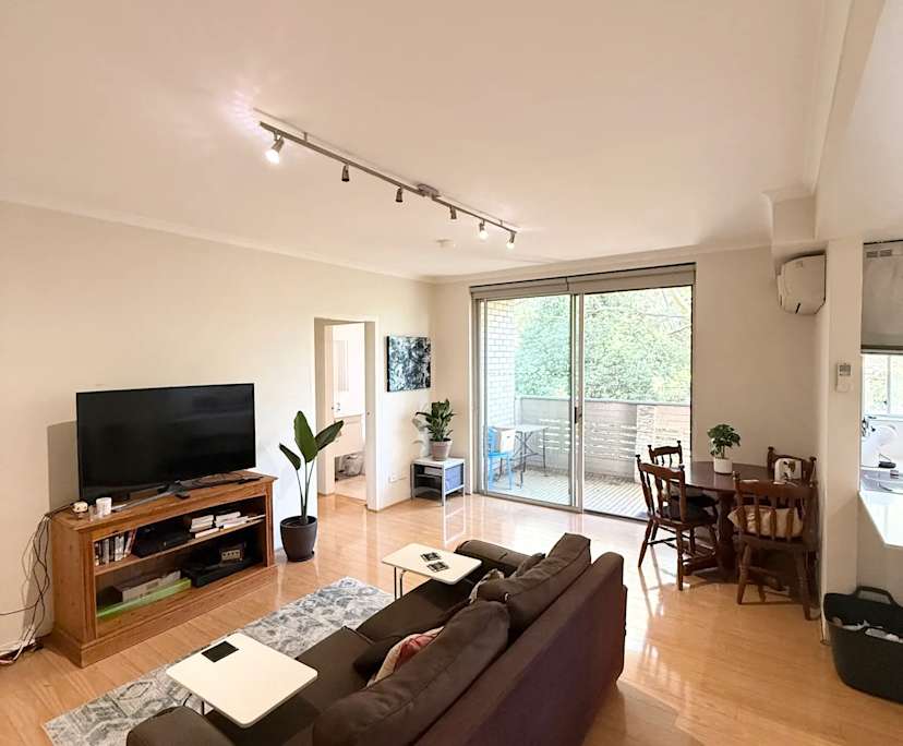 $365, Flatshare, 2 bathrooms, Lane Cove North NSW 2066