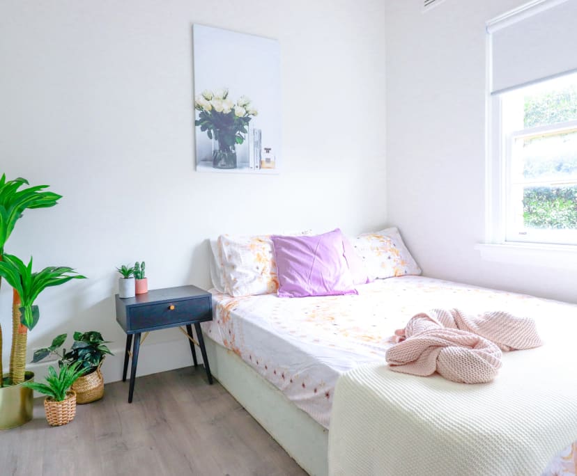 $855, Whole-property, 2 bathrooms, St Kilda VIC 3182