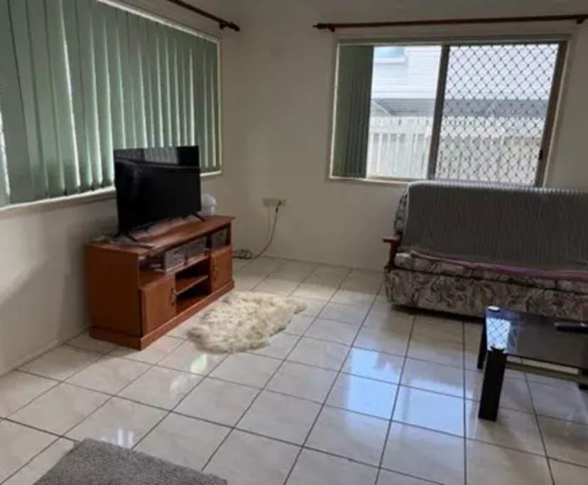 $300, Share-house, 3 bathrooms, Allenstown QLD 4700