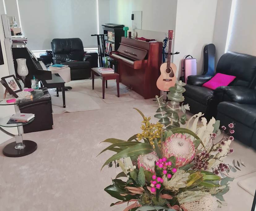 Furnished room in a share house