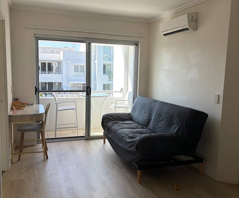 $350, Flatshare, 2 bathrooms, Robina QLD 4226