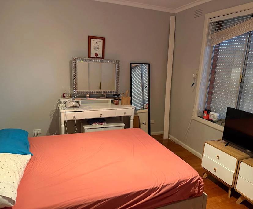 Unfurnished room in a share house