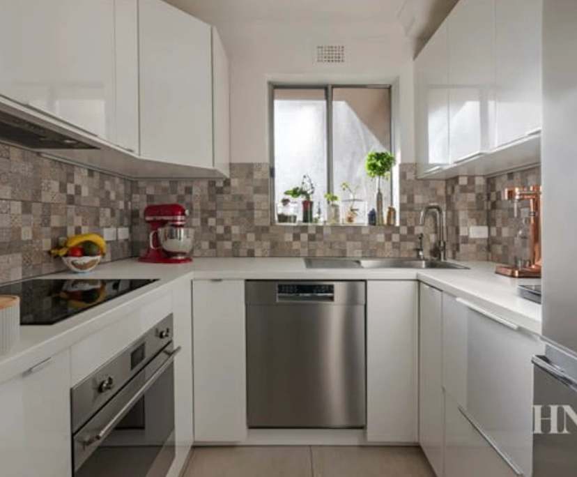 Unfurnished room in a flatshare