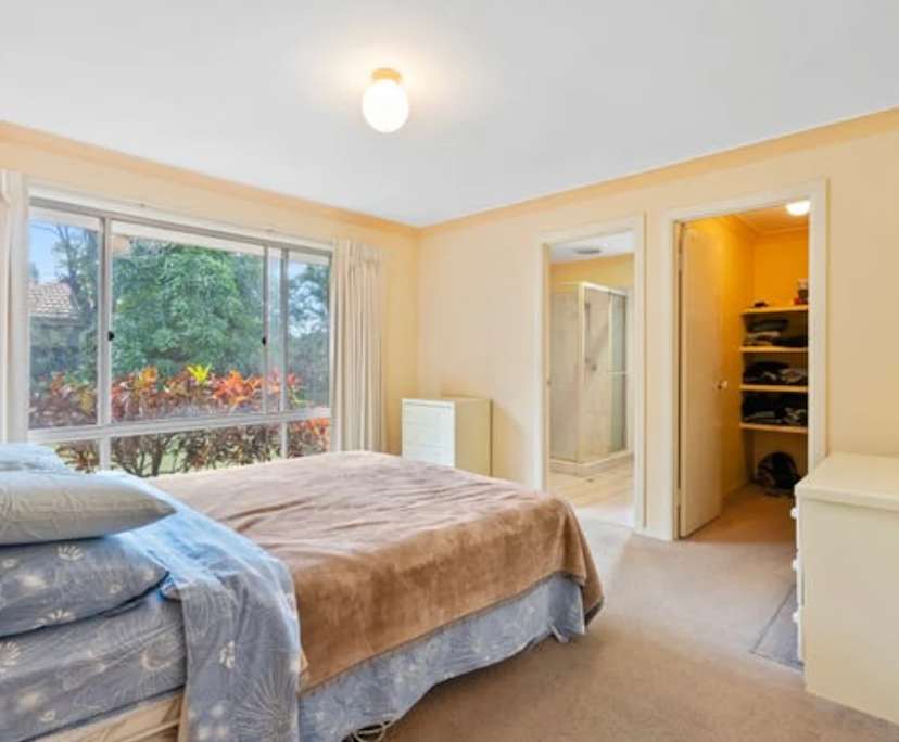 Room with ensuite in a share house