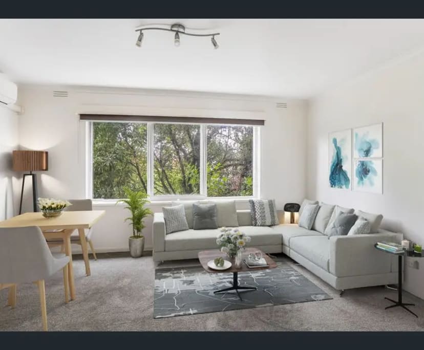 $800, Whole-property, 2 bathrooms, Elwood VIC 3184