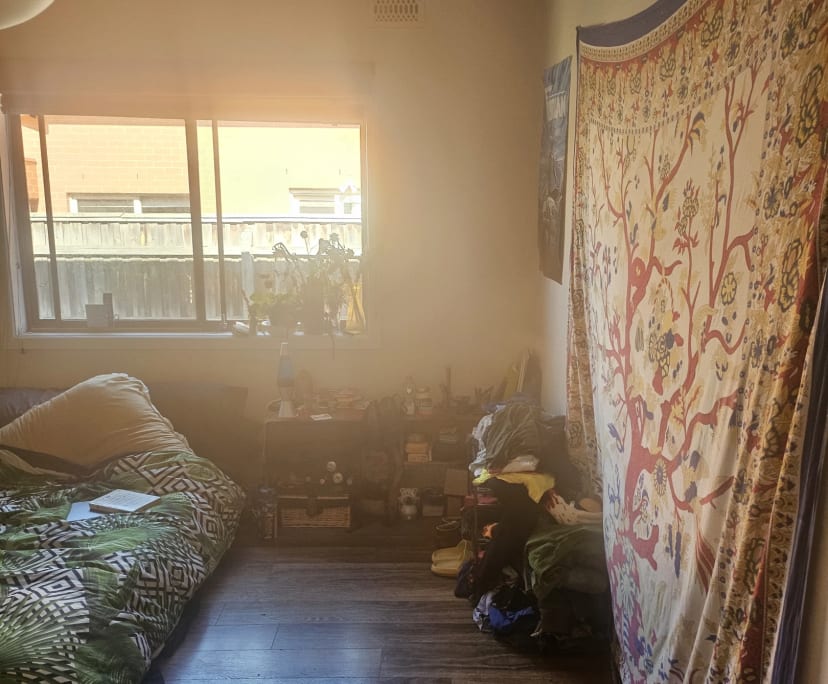 Room in a share house