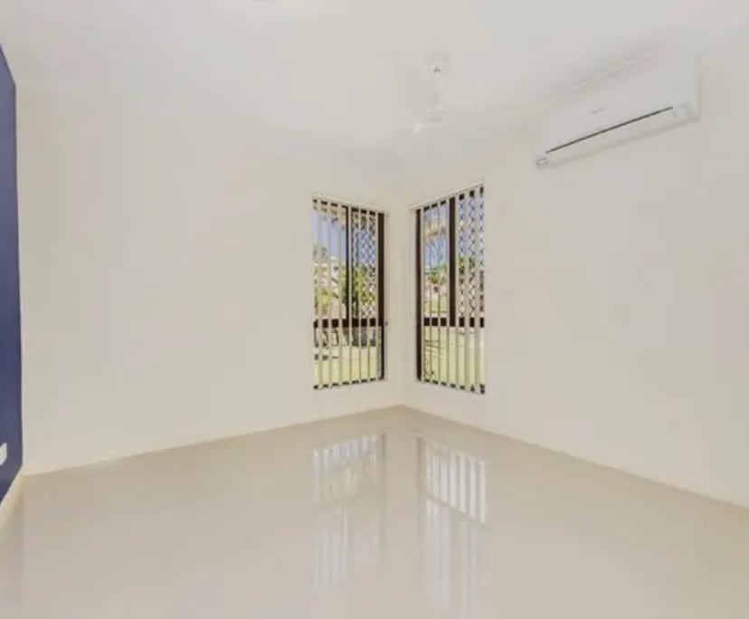 Unfurnished room in a share house