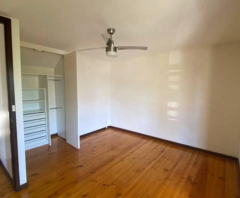 Whole property with 2 rooms for rent