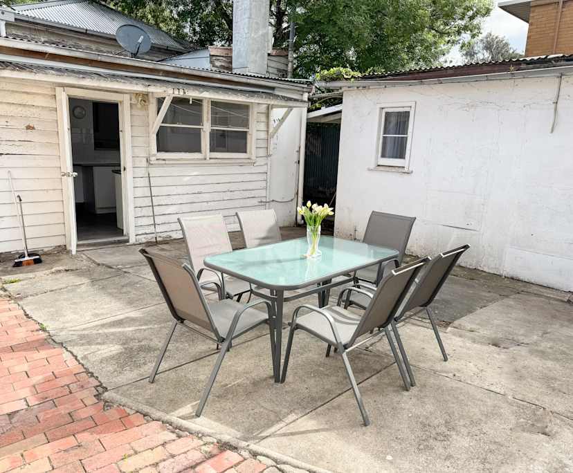 $350, Share-house, 6 bathrooms, Balaclava VIC 3183