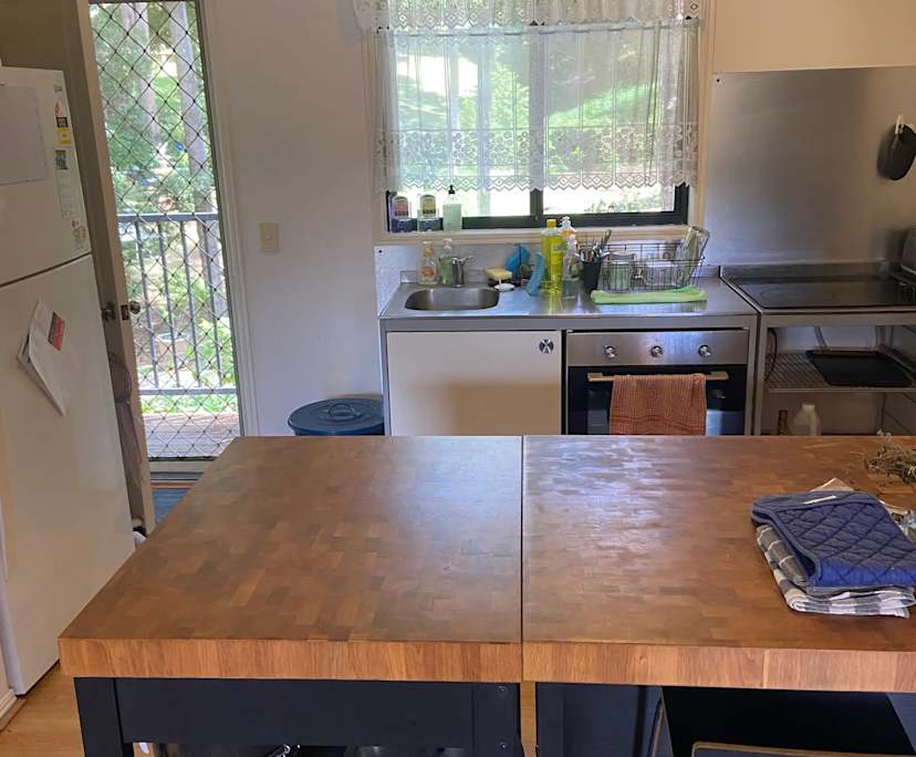 $200, Share-house, 4 bathrooms, Chapel Hill QLD 4069